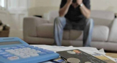 Vatandaş borç batağında