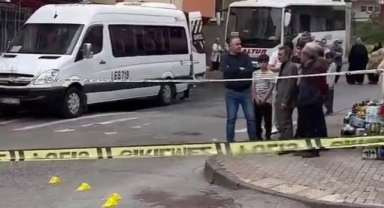 Yabancı uyruklular satırla dehşet saçtı