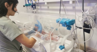 Yol kenarında terk edilmiş bebek bulundu