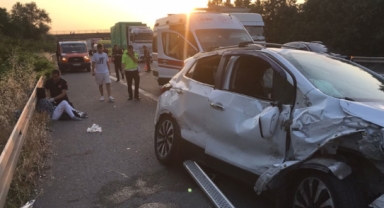 Anadolu Otoyolu'nda feci kaza