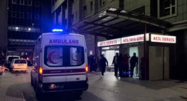 Aniden yola çıktı, aracın altında kaldı