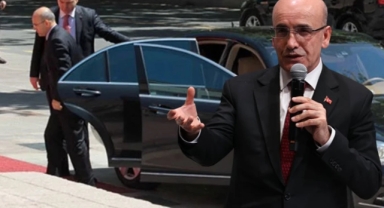 Bakan Şimşek neden lüks araca biniyor?