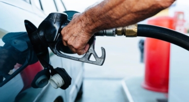 Benzin ve motorine bu gece çifte zam geliyor