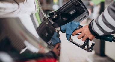 Benzin ve motorine zam bekleniyor