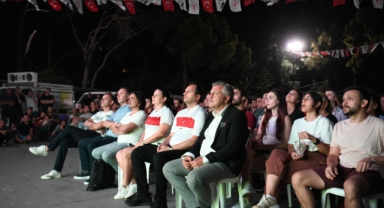 Bornova’da milli maç heyecanı