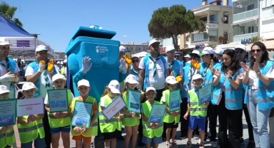 Büyükçekmece'de Çevre Şenliği’nde öğrenciler tonlarca çöpü topladı