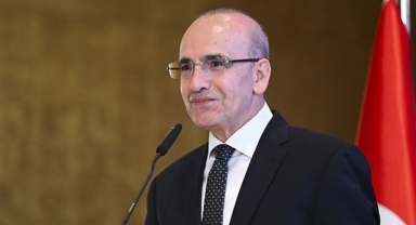 Cari açık düşüşe geçti