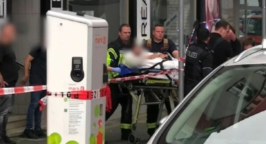 Eşini başından vurup berber dükkanında katliam yaptı