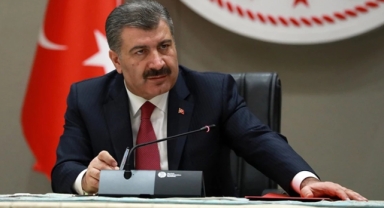 Fahrettin Koca eşyalarını toplayıp bakanlıktan ayrıldı