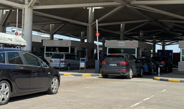 Gurbetçilerin anavatana gelişleri başladı