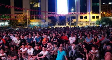 Kartal’da Milli Maç Coşkusu! 