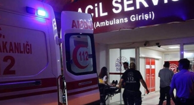 Kontrolden çıkan araç elektrik direğine çarptı