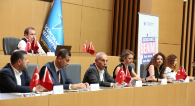 KÜÇÜKÇEKMECE BELEDİYESİ GENÇLİK ÇALIŞTAYI DÜZENLEDİ