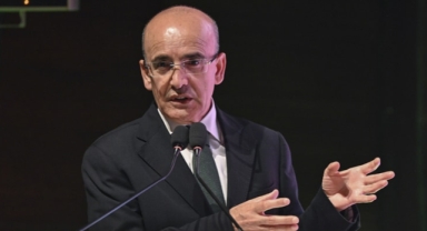 Mehmet Şimşek Londra'da