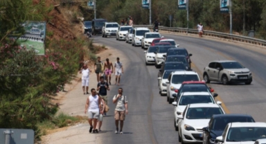 Ölüdeniz'e ulaşmak için kilometrelerce yürüdü