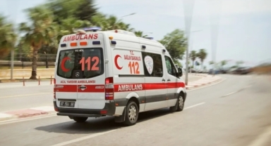 Özel halk otobüsü kaza yaptı 