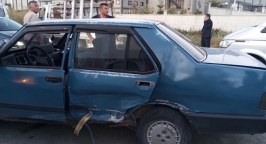 Samsun'da Otomobil Çarpışması