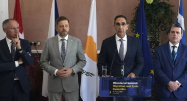  'Suriyeliler geri dönsün' çağrısı 