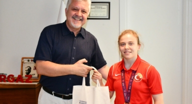 Avrupa şampiyonundan Lüleburgaz Belediye Başkanı Dr. Murat Gerenli’ye ziyaret