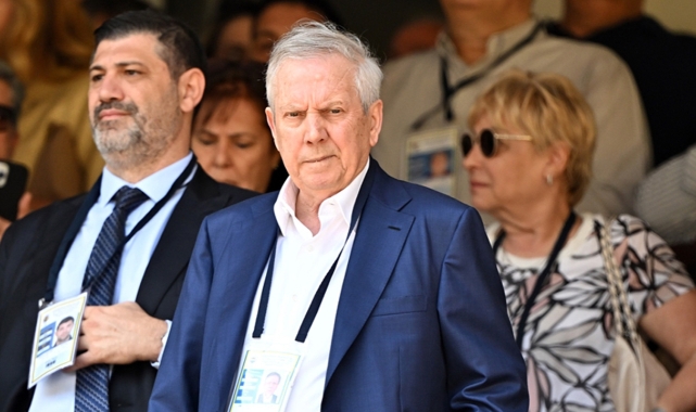Aziz Yıldırım İstanbul Adliyesi'nde ifade verdi