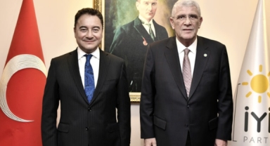 Babacan ve Dervişoğlu'ndan anayasa mesajı