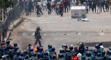 Bangladeş’te tansiyon düşmüyor