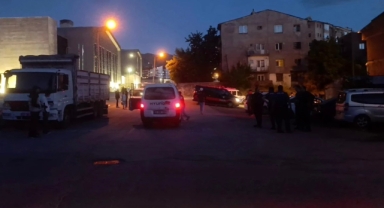 Bıçaklı kavgada 1 kişi ağır yaralandı