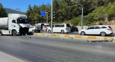 Bodrum'da TIR Kazası