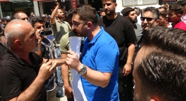 Depremin vurduğu Malatya'da esnaf sokakta kaldı