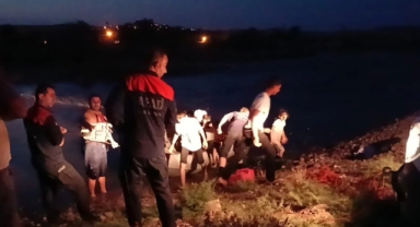 Dicle Baraj Gölü'nde mahsur kalan aile kurtarıldı 