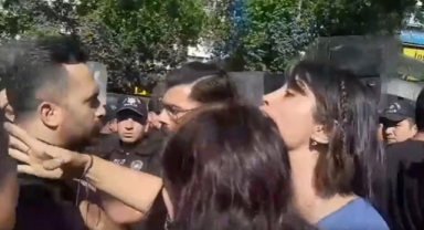 Eylem yapan 25 öğretmen gözaltına alındı