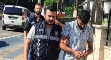  Göçmen Kaçakçıları Yakalandı