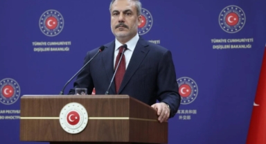 Hakan Fidan'dan o alkışlara tepki