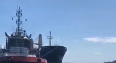 İstanbul Boğazı'nda makine arızası yaşayan gemi kurtarıldı