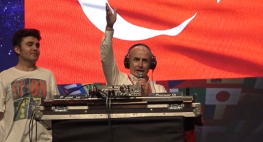 İstanbul Büyükçekmece Kültür ve Sanat Festivali Geleneksek kortej yürüyüşü görsel bir şölen yaşattı