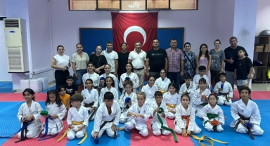 Kemer Belediyesi Karate Takımı kuşak atladı