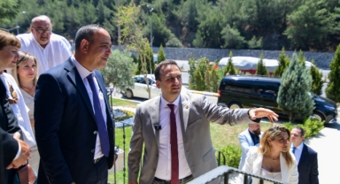 Lefkoşa ile Bornova kardeşlik köprüsü