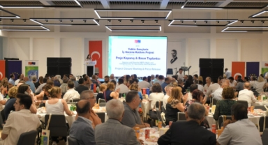 Lüleburgaz'da ‘Yetkin Gençlerin İşgücüne Katılımı Projesi’ kapanış toplantısı gerçekleştirildi