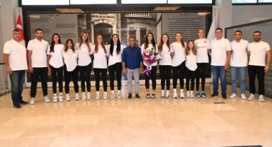 MANAVGAT BELEDİYESPOR KADIN VOLEYBOL TAKIMI YENİ SEZONA HAZIR