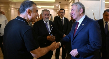 MANSUR YAVAŞ “HAREKÂTIN 50. YILINDA: KIBRIS” FOTOĞRAF SERGİSİNİN AÇILIŞINA KATILDI