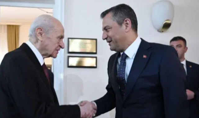 MHP'den Özel'e ağır gönderme