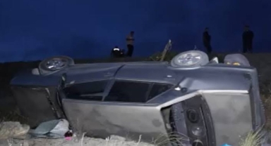 Otomobil şarampole uçtu