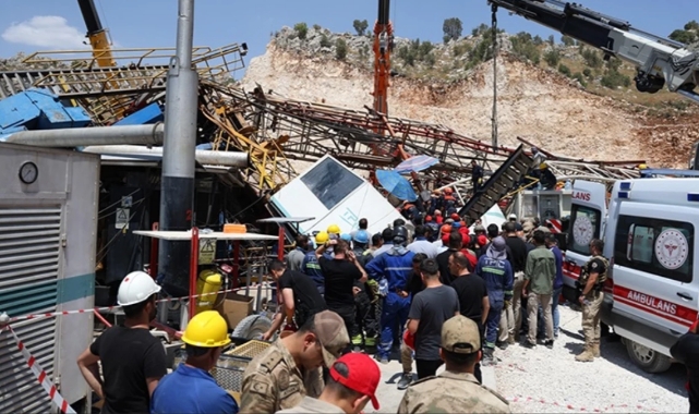 Petrol arama sahasında sondaj kulesi devrildi