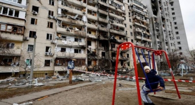 Ukrayna Ordusu Oyun Parkına Saldırdı