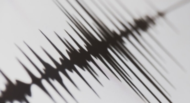 Van Gölü'nde korkutan deprem