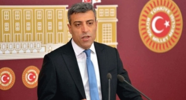 Yenilik Partisi Genel başkanı Öztürk Yılmaz sokak hayvanlarının sesi oldu 'Yasayı geri çek'