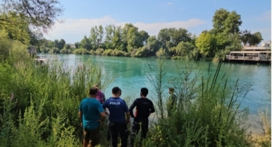 Yüzmek için ırmağa girmişti