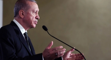 15 belediye başkanı ve 2 milletvekili AKP'ye katılıyor