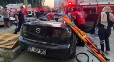 21'inci kattan otomobilin üzerine düşerek öldü