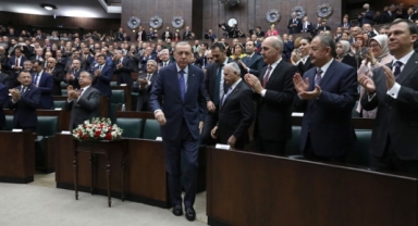 AKP'den yeni anayasa hamlesi